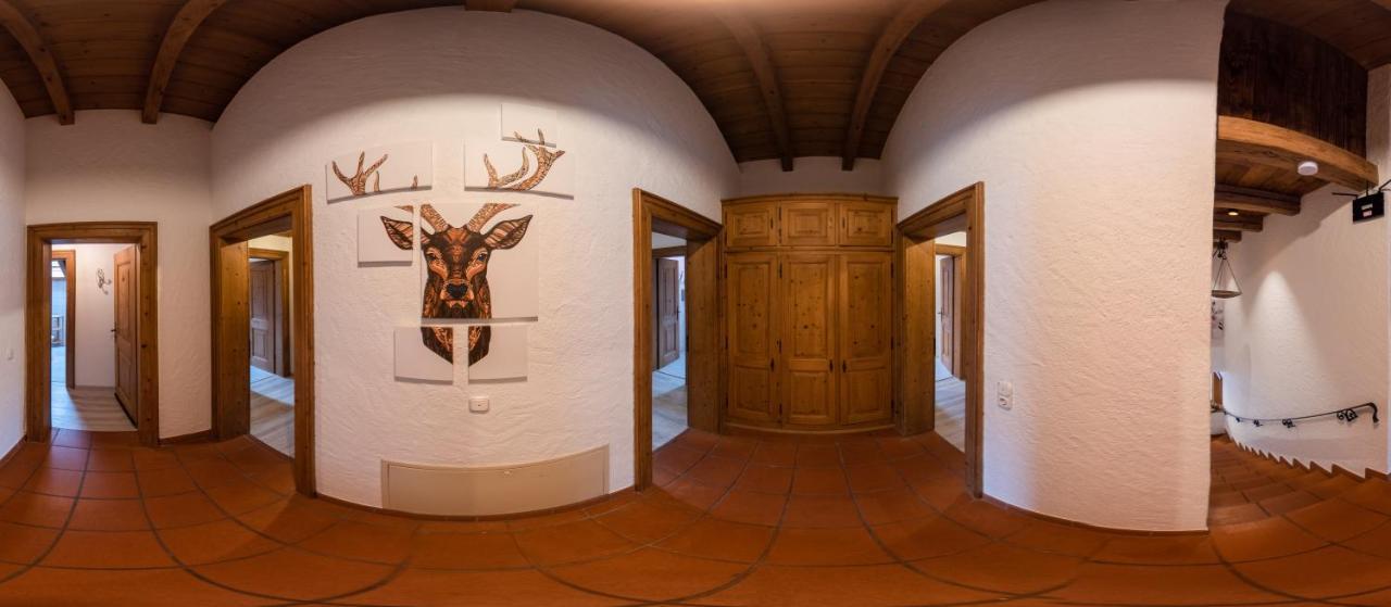 Landhotel Laerchenhuegel オーバーアマーガウ エクステリア 写真
